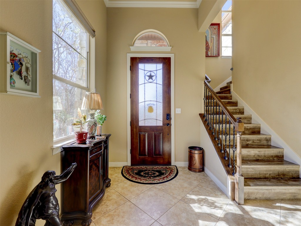 307 Duffy Lane Austin, TX 78738 - Photo 3 of 40 Lovely foyer introduces you to soaring high ceilings. 307 Duffy Ln Austin TX 78738 MLS#4418396