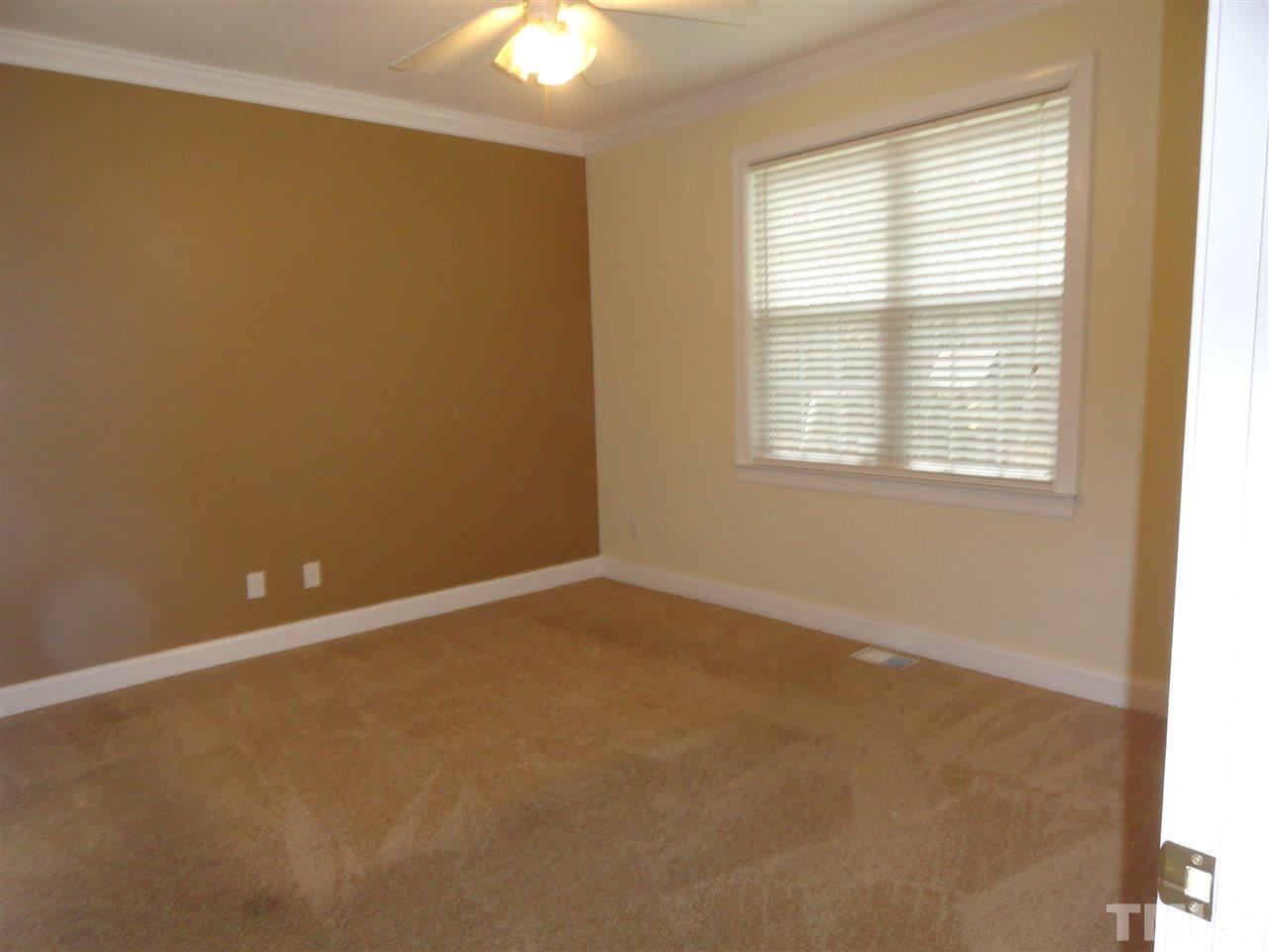 102 Sandstone Road Henderson, NC 27537 - Photo 15 of 25 Gallery Image 15