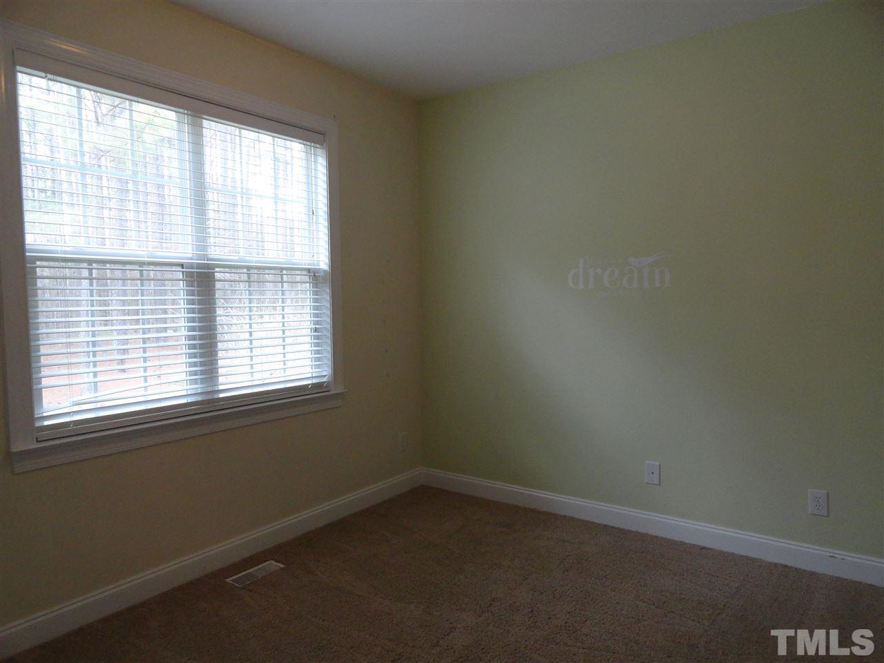 102 Sandstone Road Henderson, NC 27537 - Photo 16 of 25 Gallery Image 16
