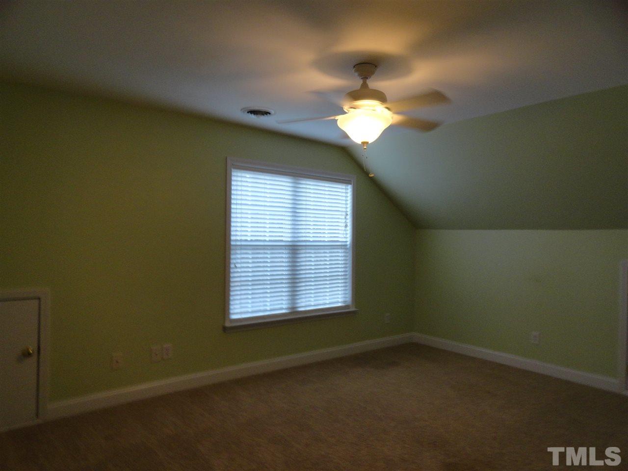 102 Sandstone Road Henderson, NC 27537 - Photo 20 of 25 Gallery Image 20
