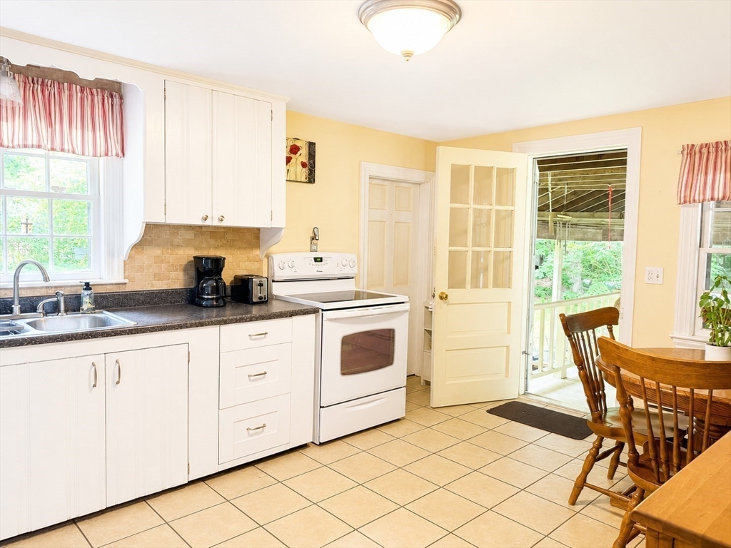 76 Andover Road Billerica, MA 01821 - Photo 16 of 32