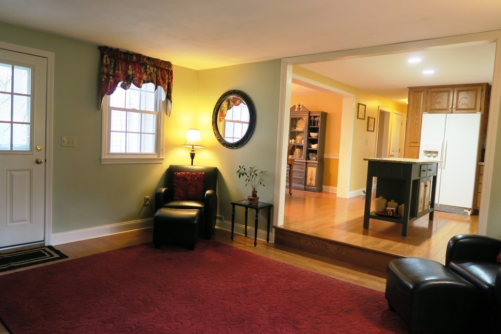 46 Wagon Wheel Road Dracut, MA 01826 - Photo 8 of 24 Gallery Image 8