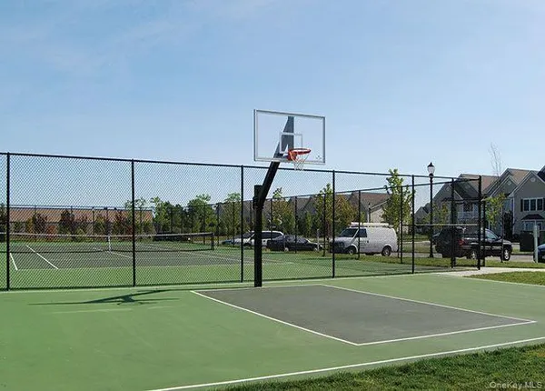 $2,765 | 2200 Dolphin Lane, Unit 518, Holbrook, NY 11741