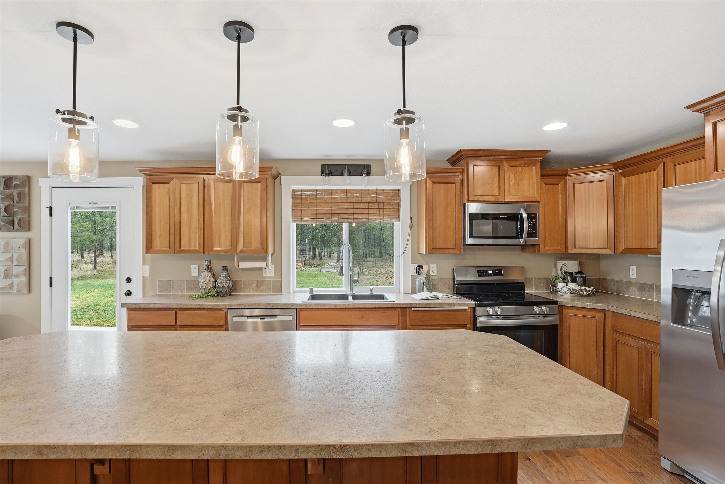 8011 South Spotted Road Cheney, WA 99004 - Photo 13 of 44