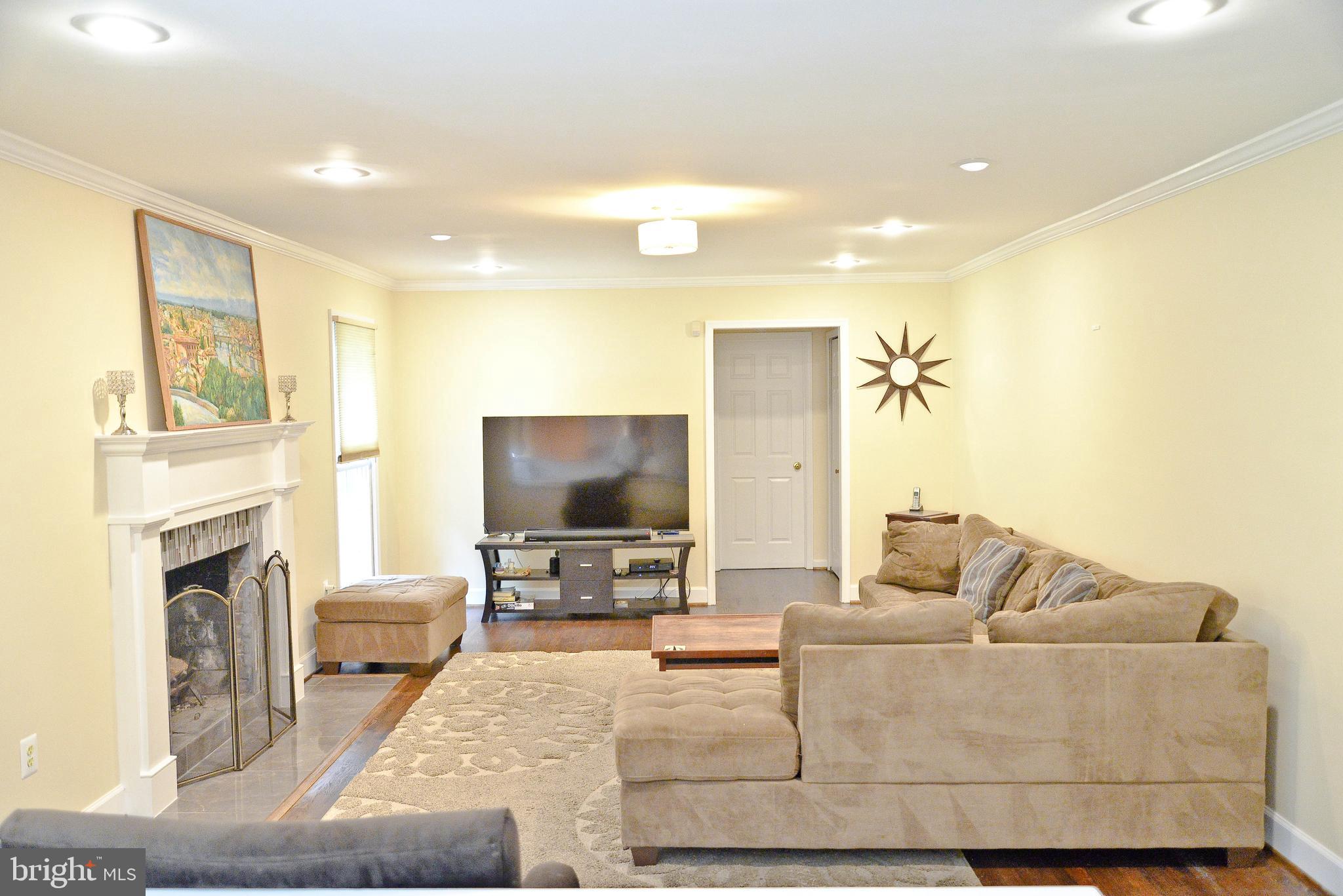 2124 Cherry Leaf Lane Silver Spring, MD 20906 - Photo 8 of 33 Family Room