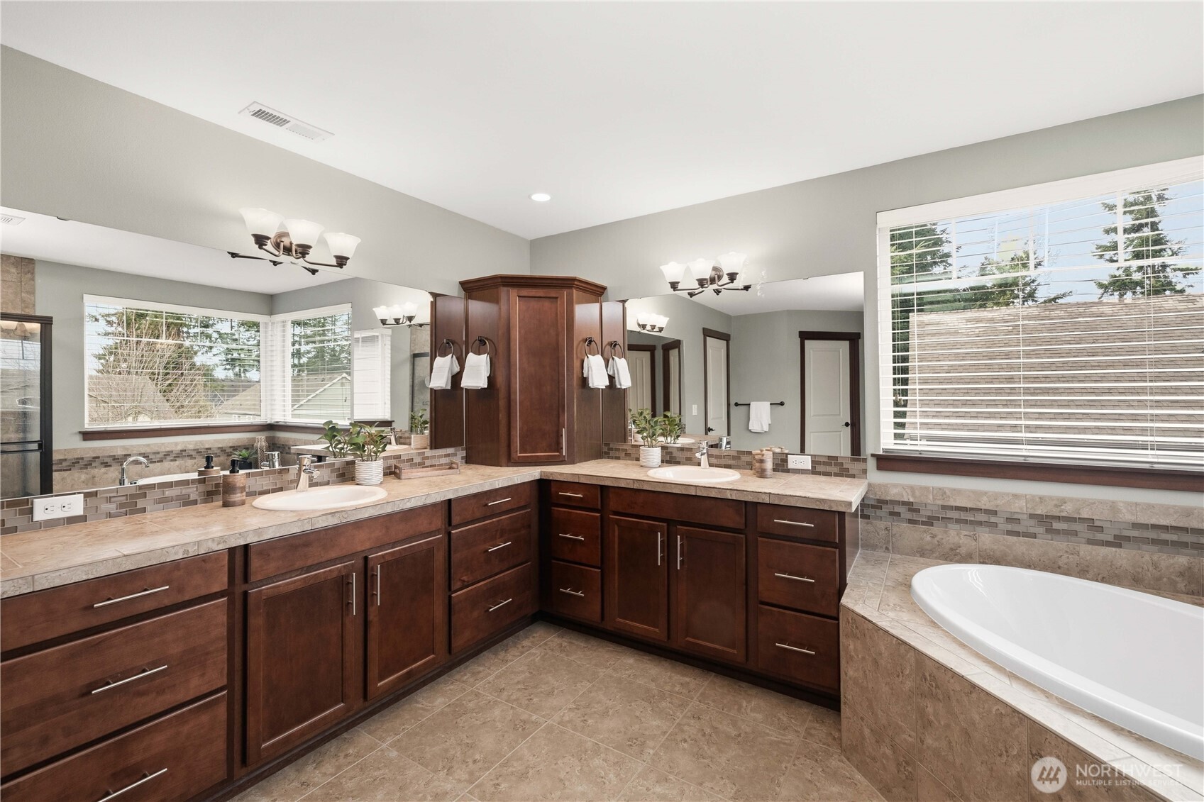 23873 Southeast 286th Place Maple Valley, WA 98038 - Photo 22 of 40