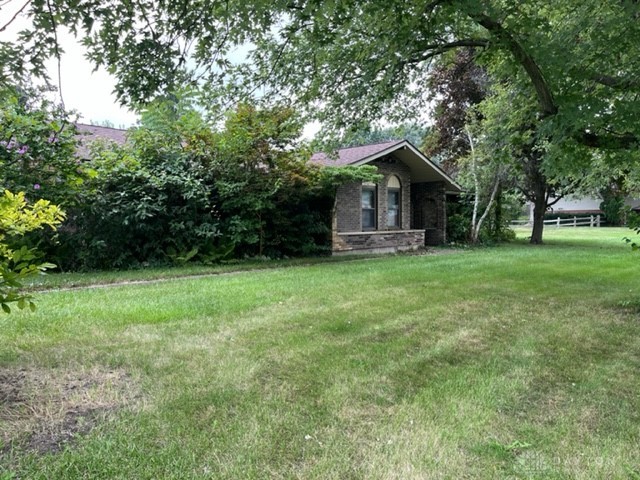 210 Kent Road Tipp City, OH 45371 - Photo 3 of 19 Gallery Image 3