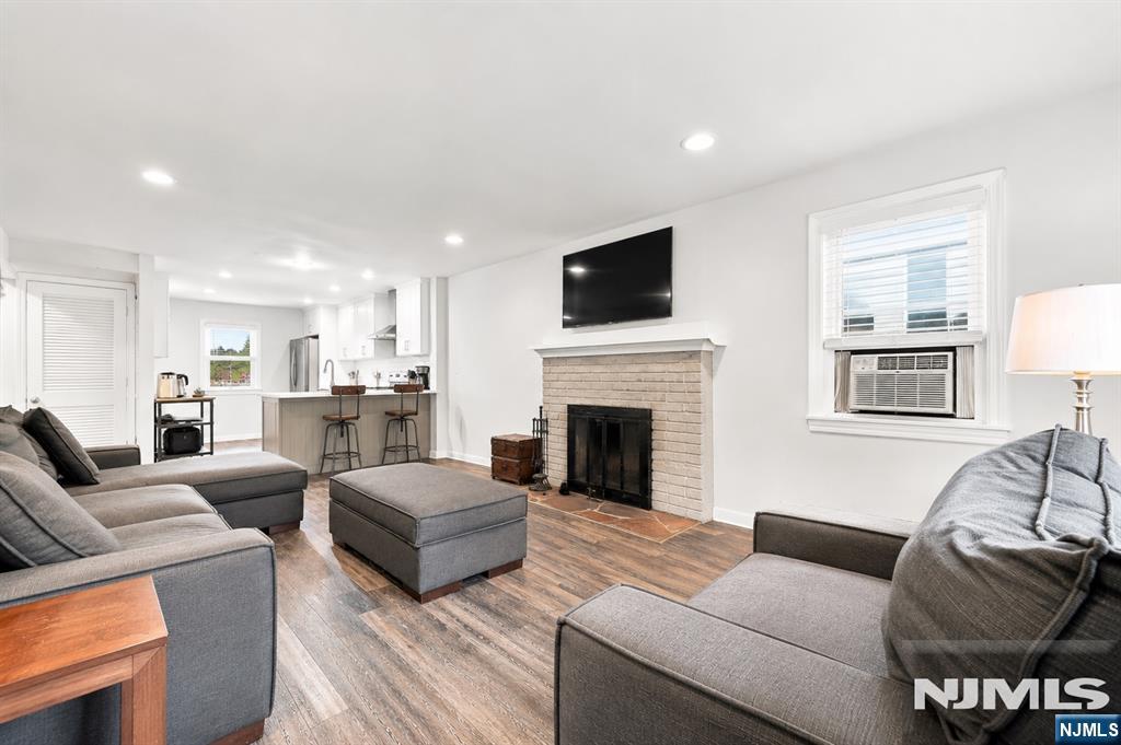 680 Northumberland Road Teaneck, NJ 07666 - Photo 2 of 42 Gallery Image 2