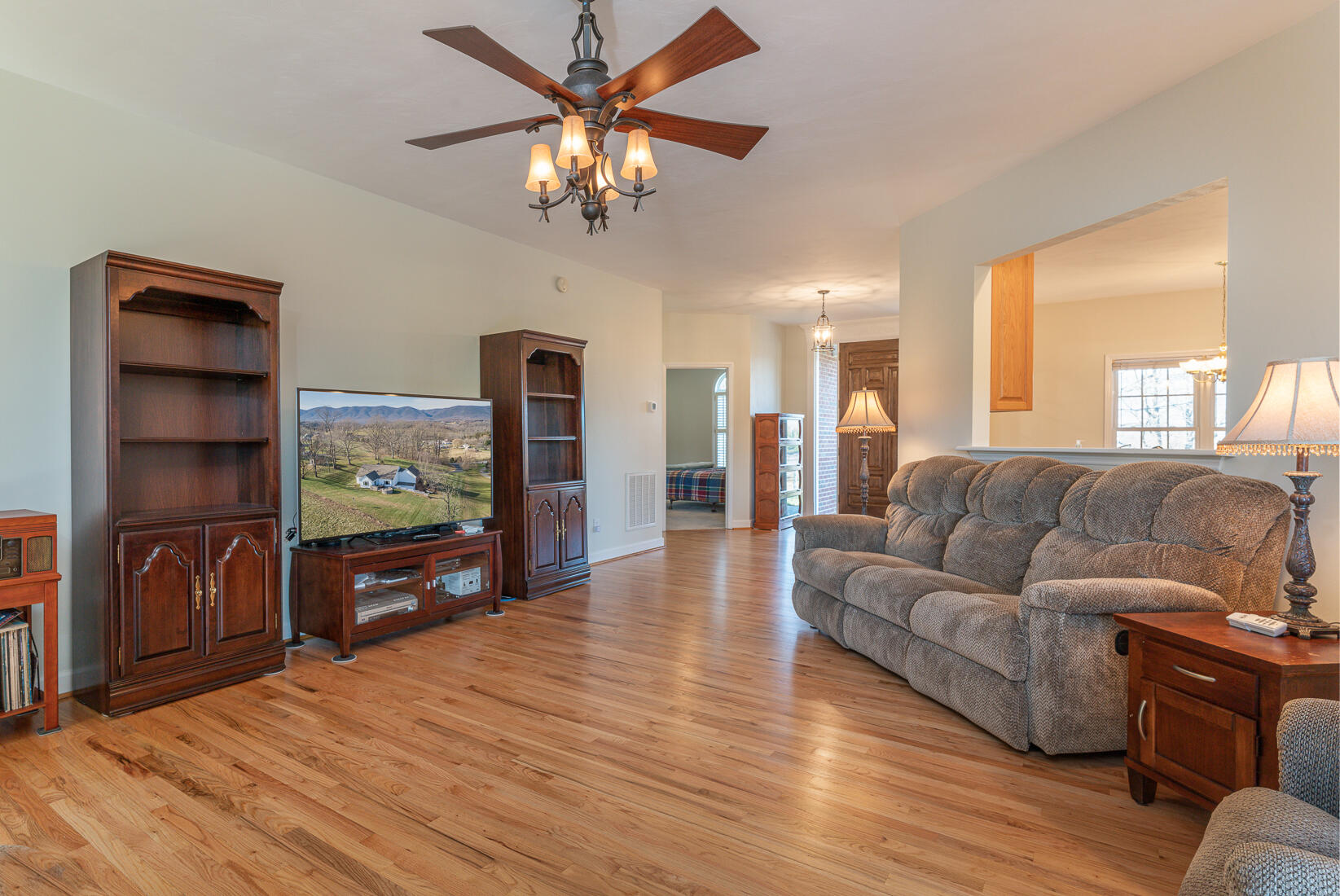 4397 Country Club Road Troutville, VA 24175 - Photo 19 of 53 Great Room