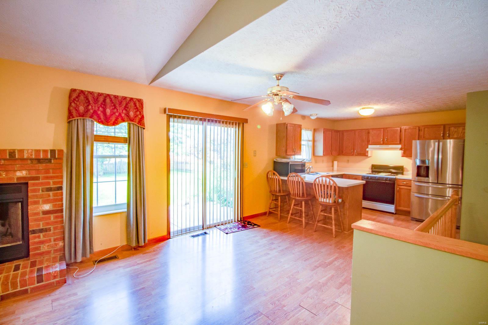 124 Ridge Drive Maryville, IL 62062 - Photo 11 of 25 Gallery Image 11