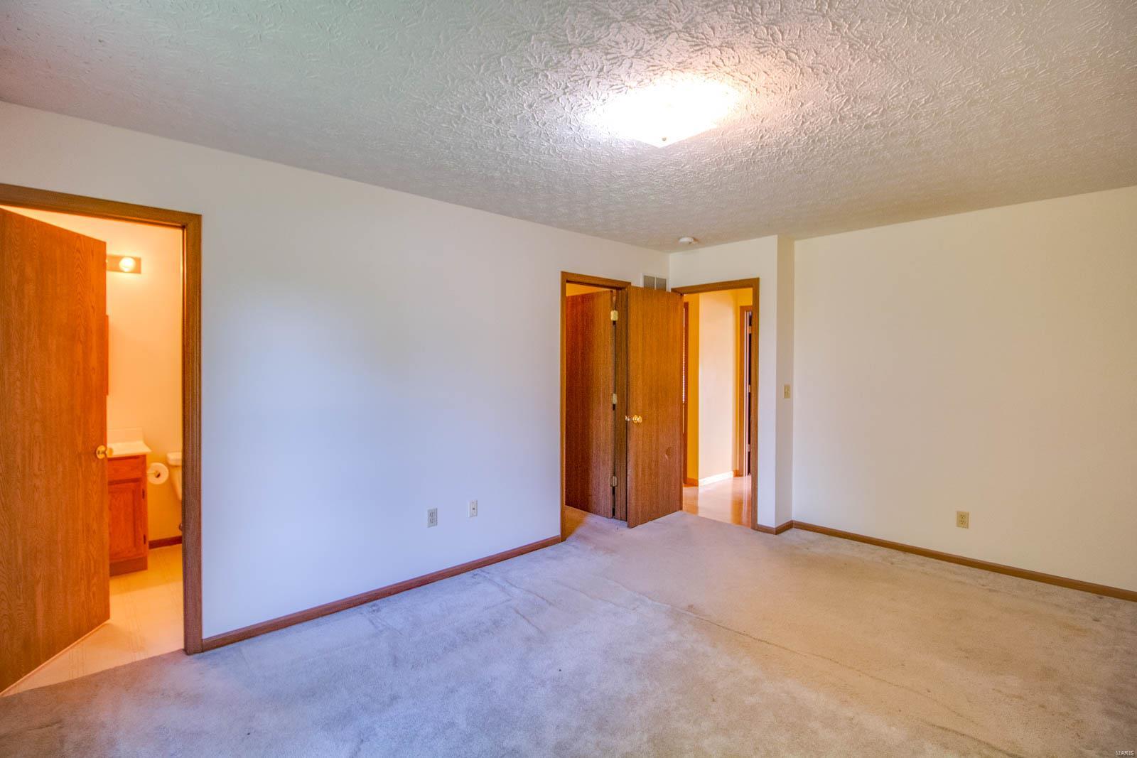 124 Ridge Drive Maryville, IL 62062 - Photo 23 of 25 Gallery Image 23