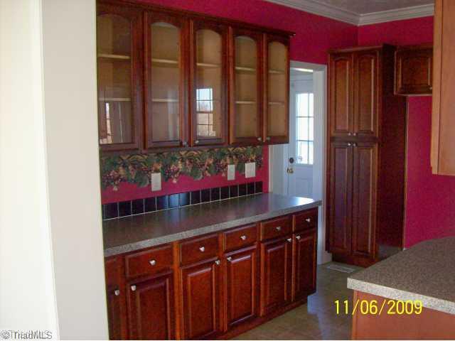 3526 Thayer Road Trinity, NC 27370 - Photo 5 of 11 Kitchen.