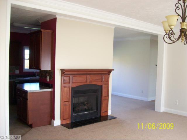 3526 Thayer Road Trinity, NC 27370 - Photo 8 of 11 Living Room.