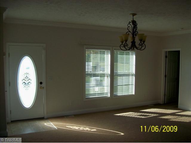 3526 Thayer Road Trinity, NC 27370 - Photo 9 of 11 Living Room.