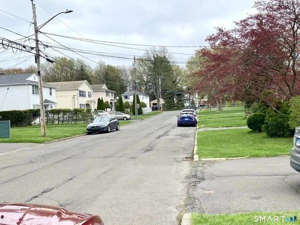 $1,750 | 119 Carroll Street, New Britain, CT 06053