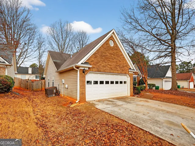 $234,900 | 2396 Hillvale Circle, Lithonia, GA 30058