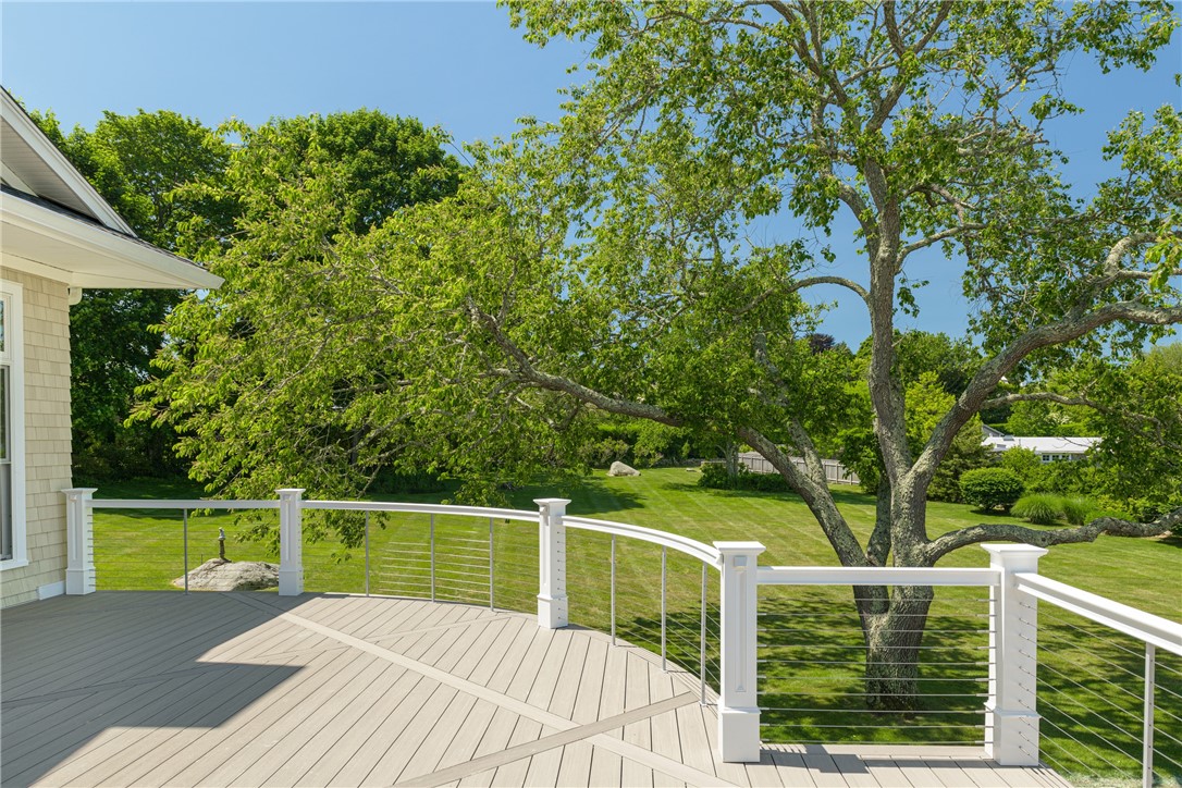 4 Foster Cove Road Westerly, RI 02891 - Photo 17 of 28