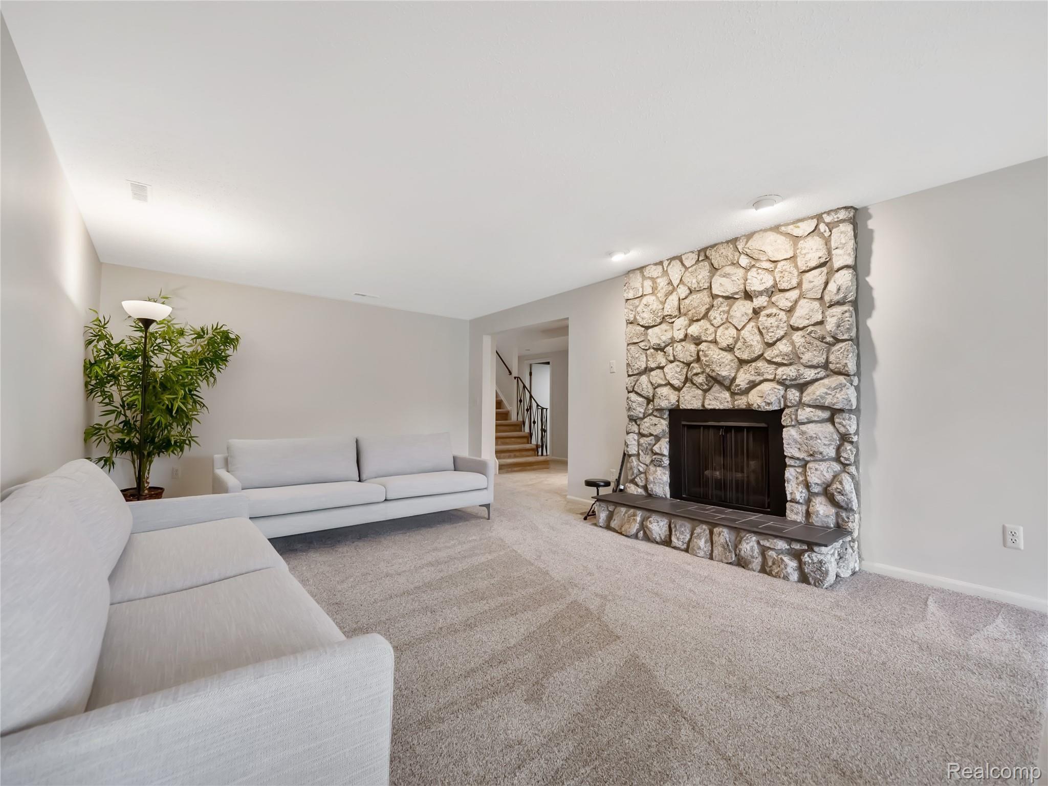 1853 Wingate Road Bloomfield Hills, MI 48302 - Photo 35 of 44 1400 pierceAugust 14, 202058.jpg