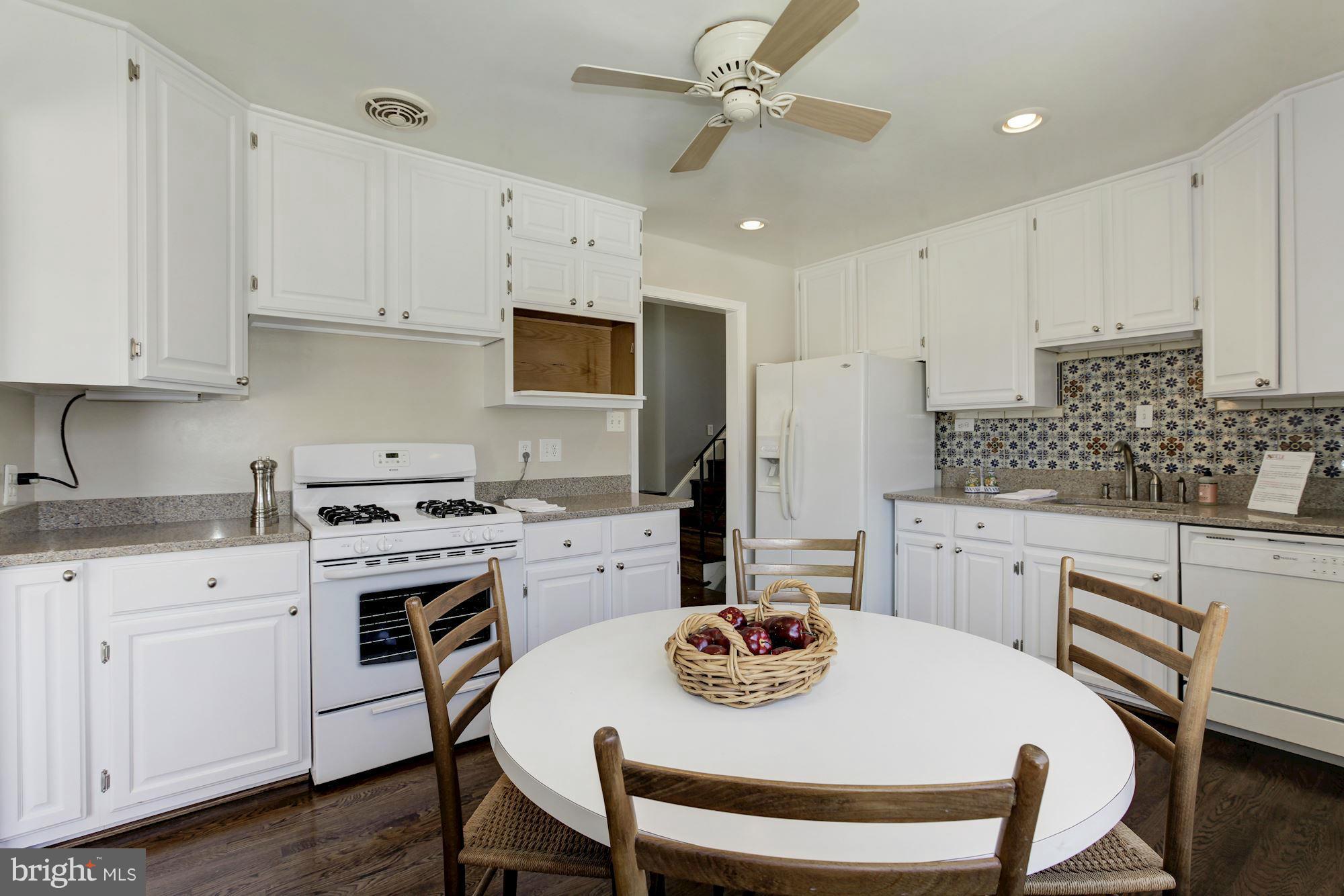 6400 Redwing Road Bethesda, MD 20817 - Photo 15 of 30 Kitchen
