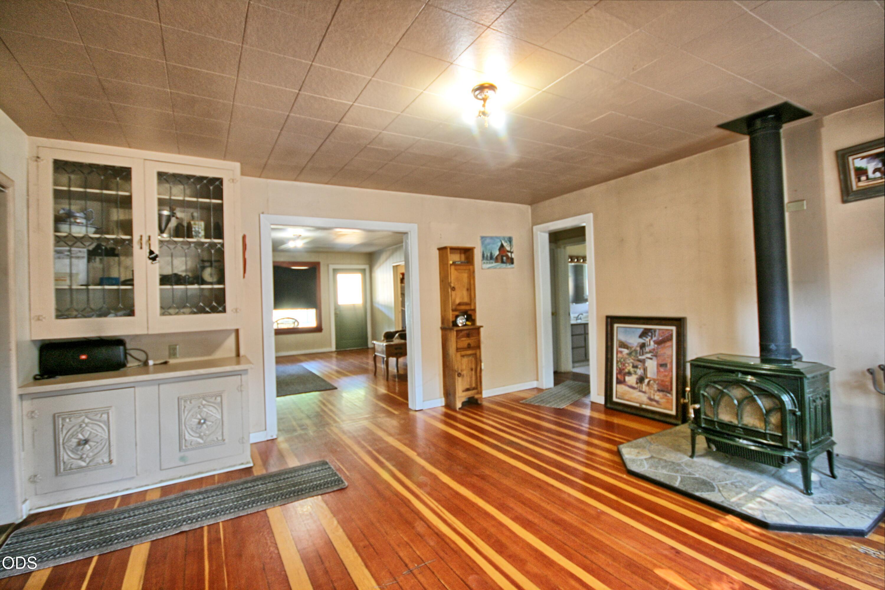 7763 Thompson Creek Road Williams, OR 97544 - Photo 7 of 70 Gallery Image 7