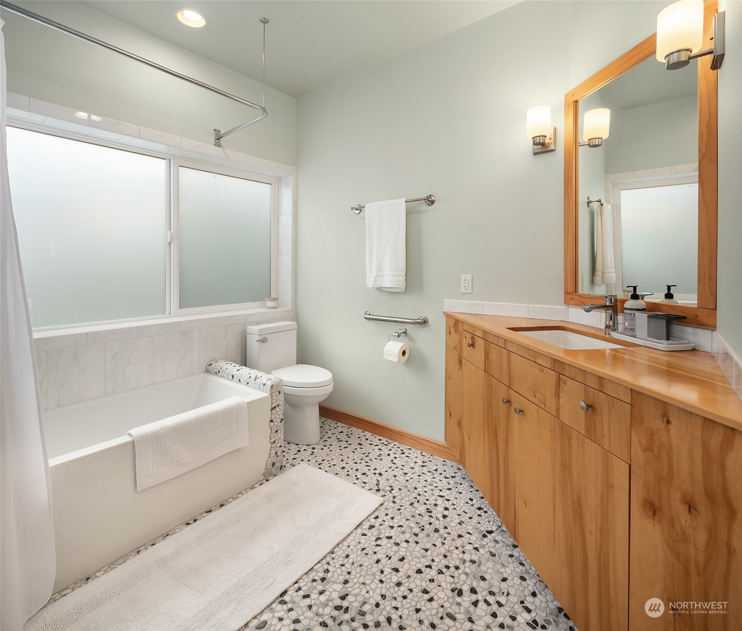 4336 Southwest Luana Beach Road Vashon, WA 98070 - Photo 23 of 35