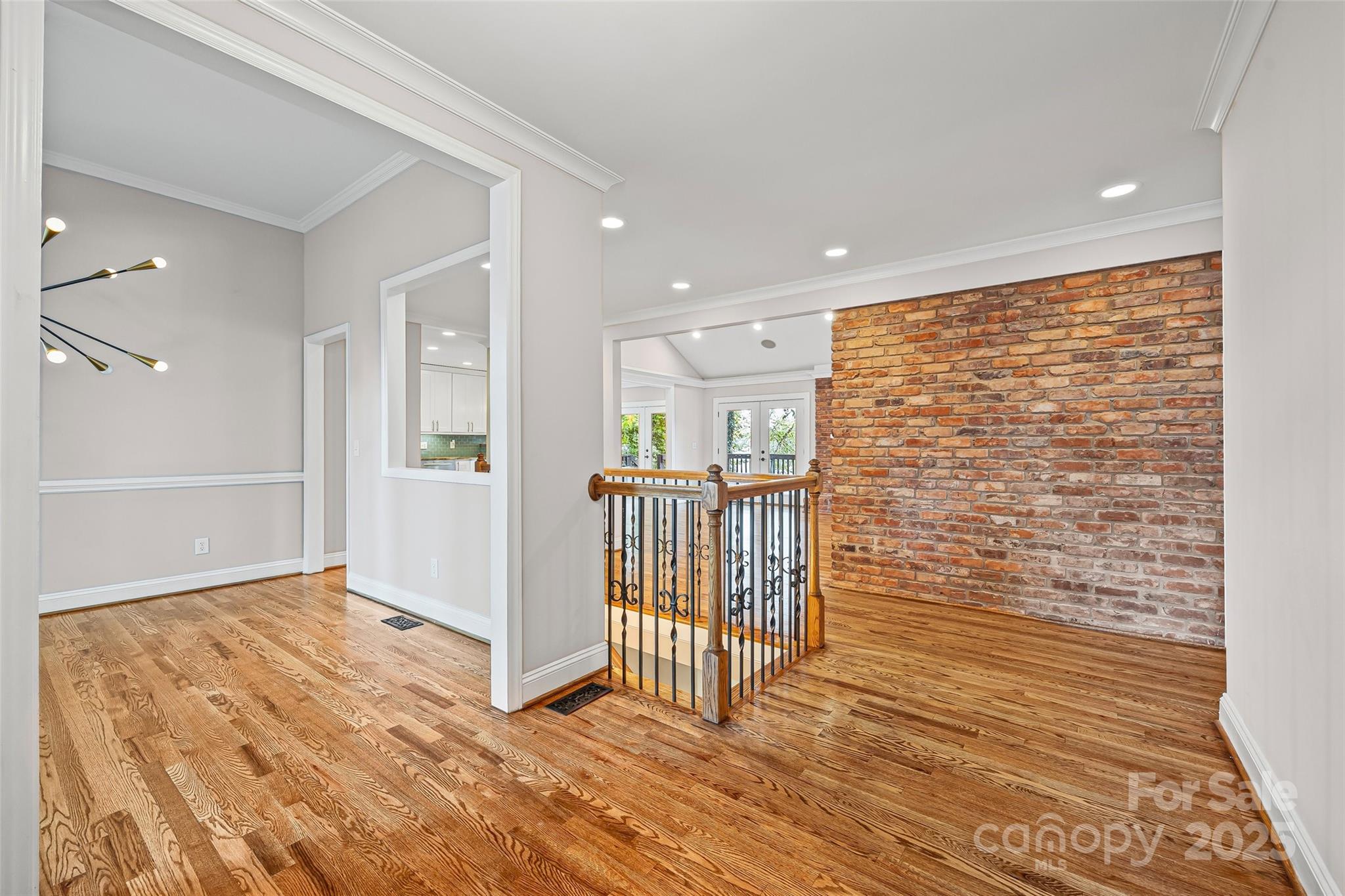 1091 Palmyra Drive Tega Cay, SC 29708 - Photo 4 of 36 Gallery Image 4