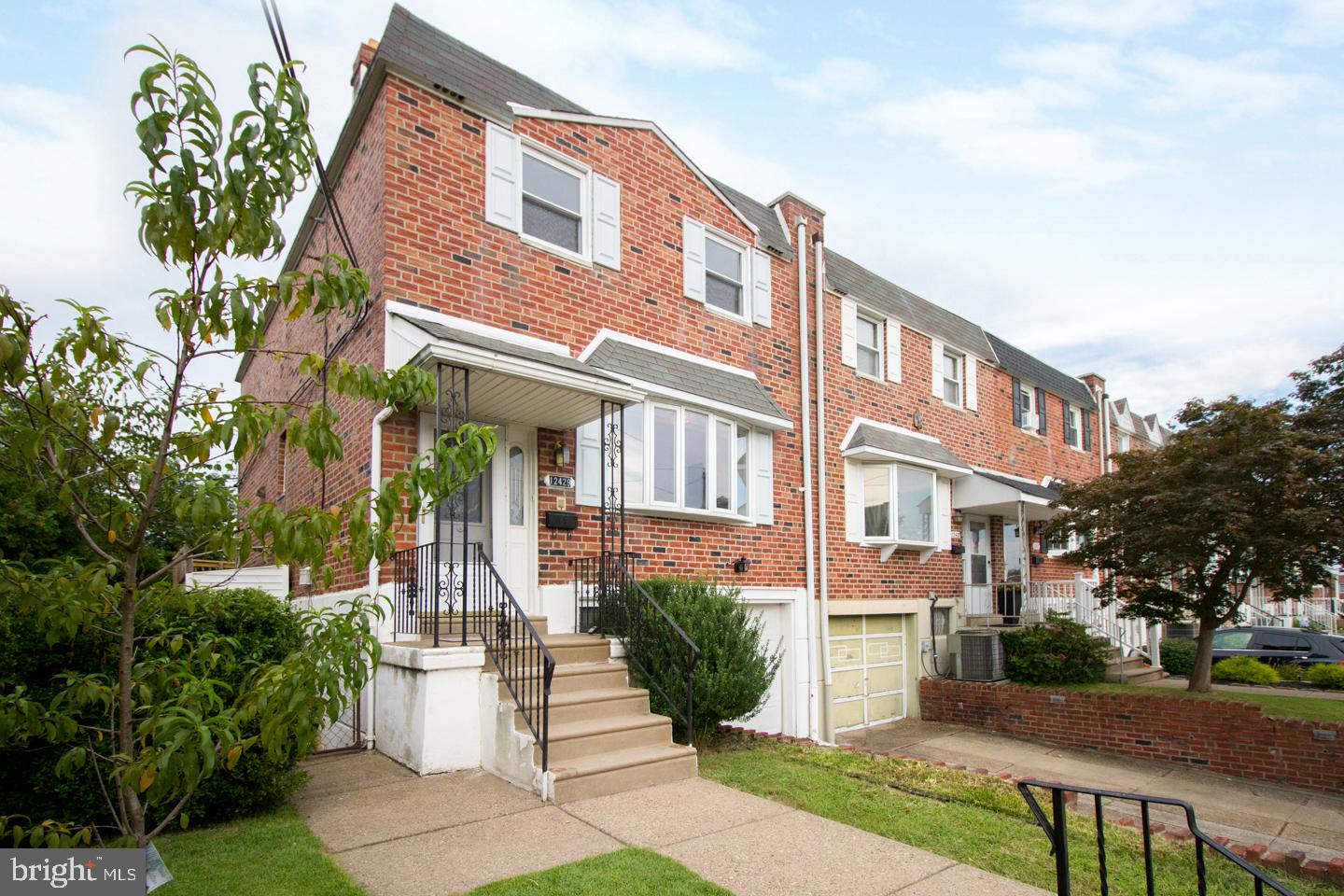 12429 Balston Road Philadelphia, PA 19154 - Photo 1 of 41