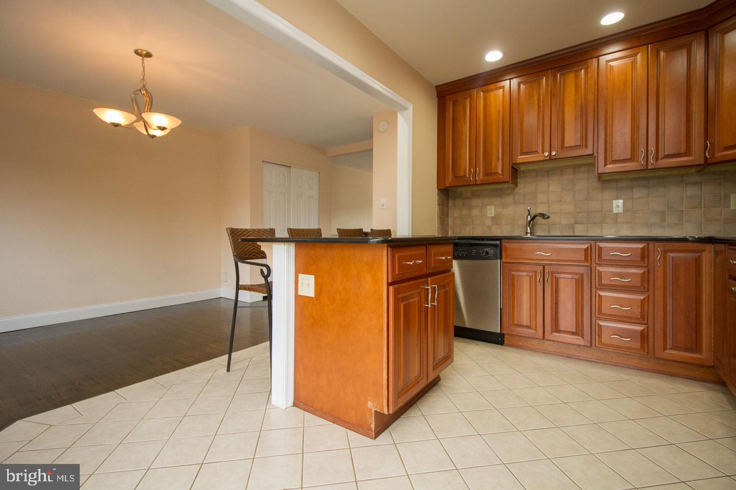 12429 Balston Road Philadelphia, PA 19154 - Photo 15 of 41