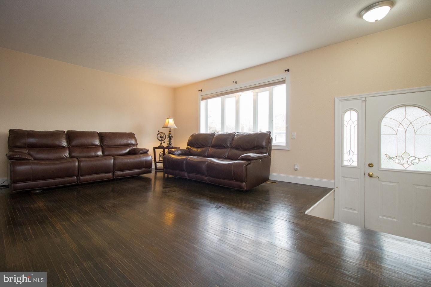 12429 Balston Road Philadelphia, PA 19154 - Photo 5 of 41