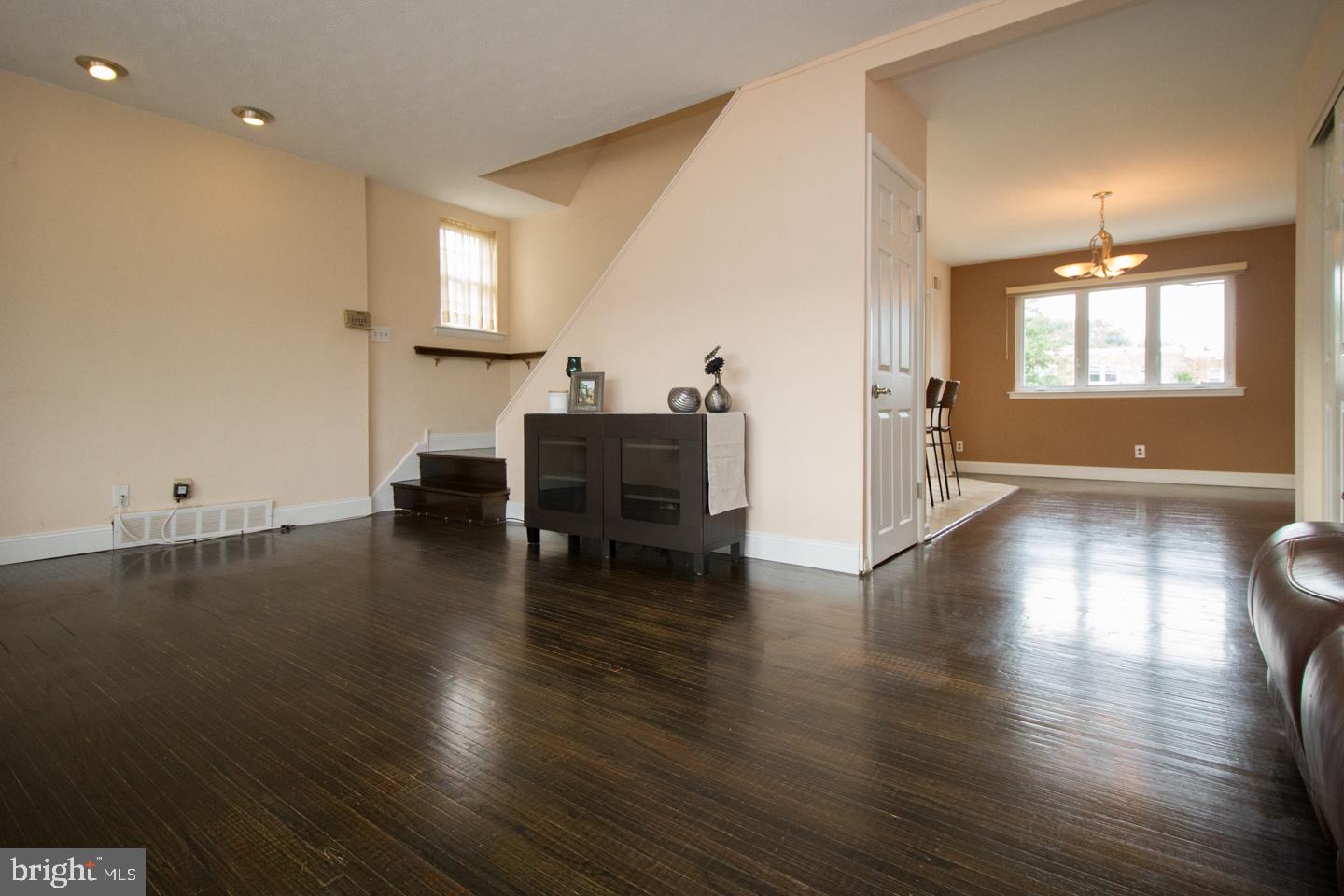 12429 Balston Road Philadelphia, PA 19154 - Photo 8 of 41