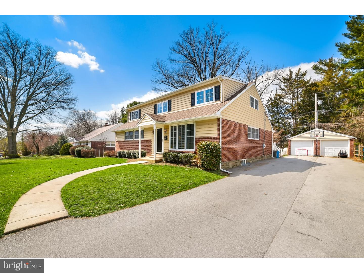 685 Paddock Road Havertown, PA 19083 - Photo 2 of 25