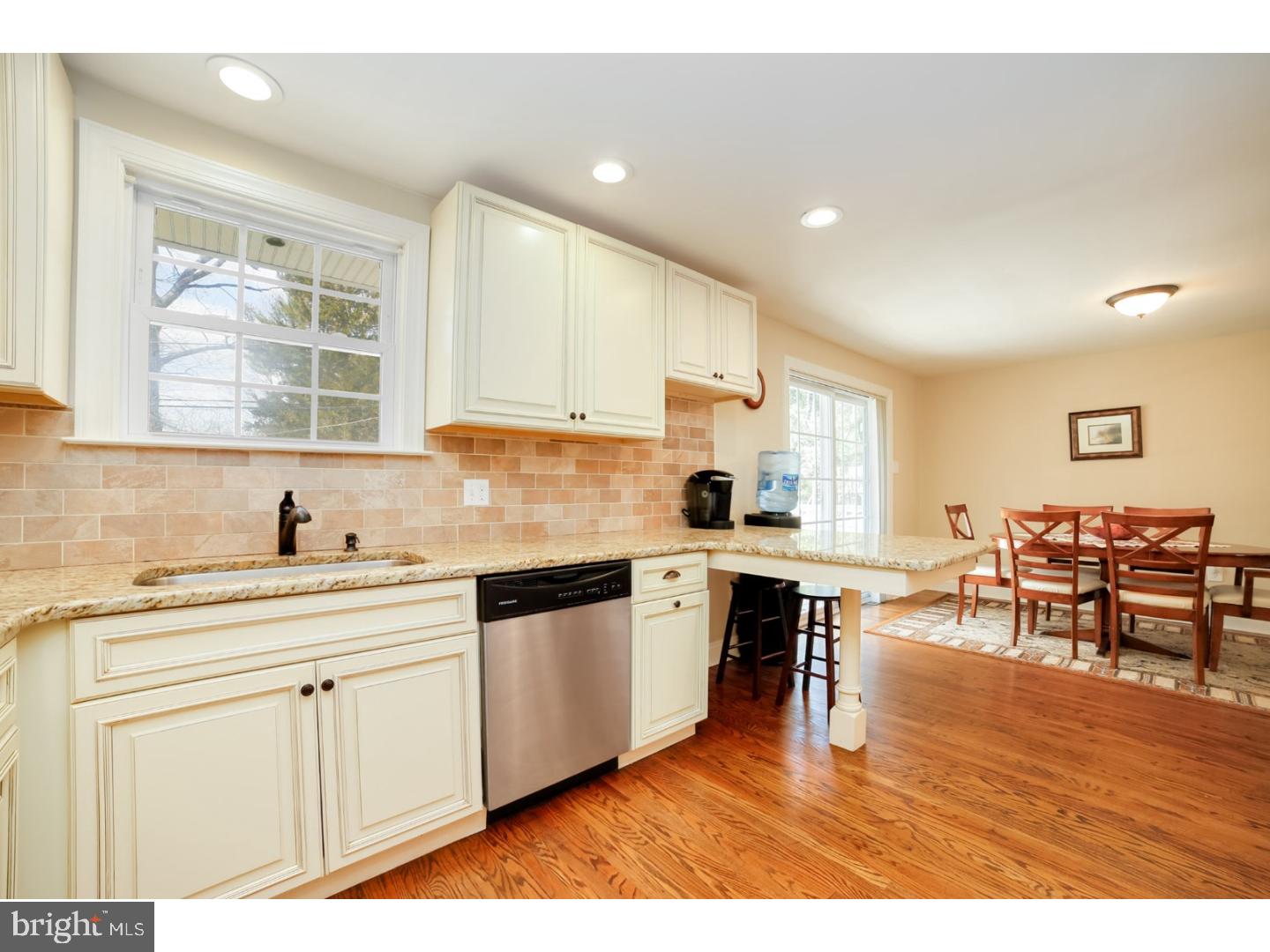 685 Paddock Road Havertown, PA 19083 - Photo 8 of 25