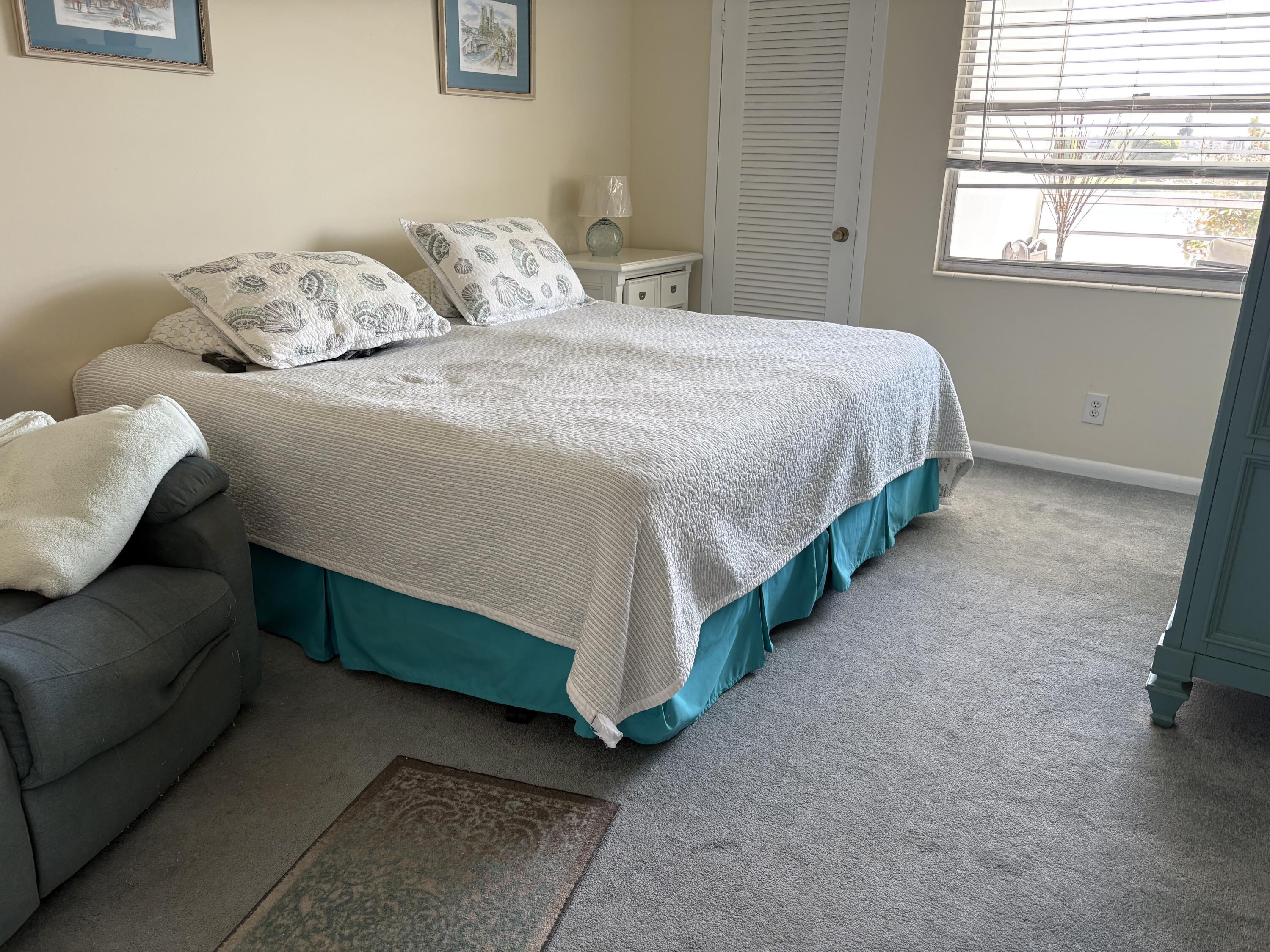 2024 Rexford B, Unit 2024B Boca Raton, FL 33434 - Photo 12 of 27 IMG_2454