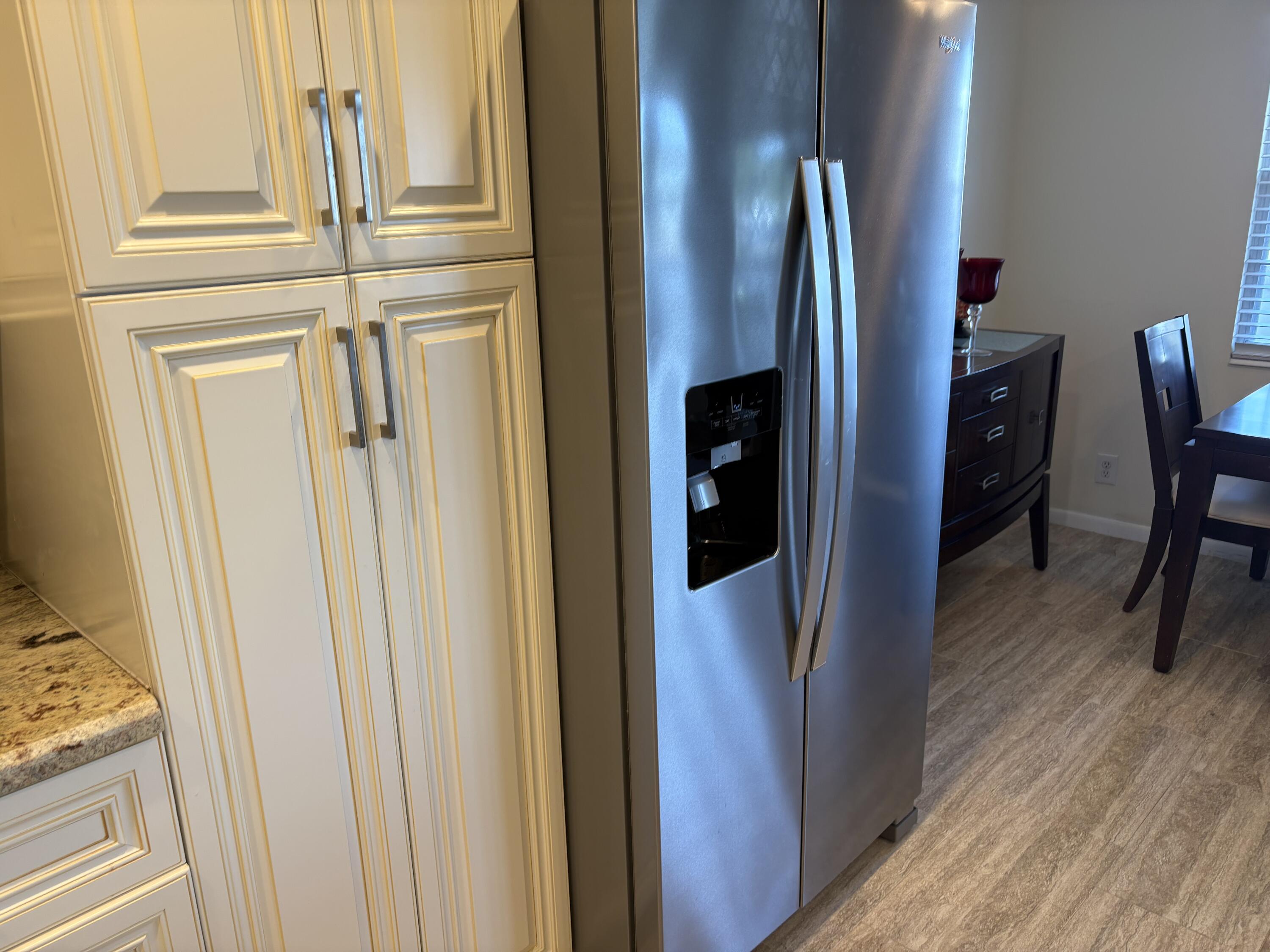 2024 Rexford B, Unit 2024B Boca Raton, FL 33434 - Photo 4 of 27 IMG_2446