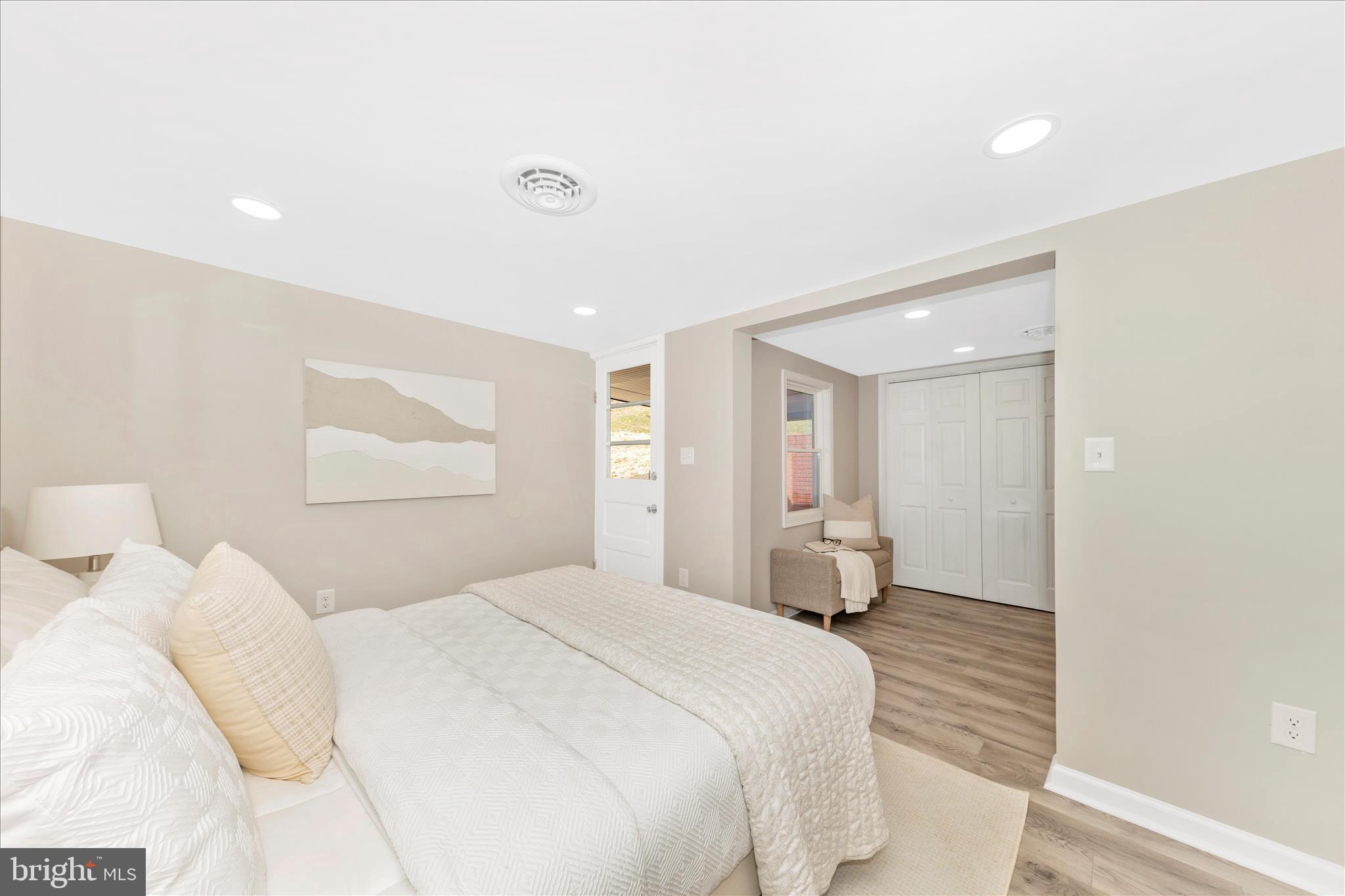 2802 Monument Road Myersville, MD 21773 - Photo 16 of 52 Primary Bedroom