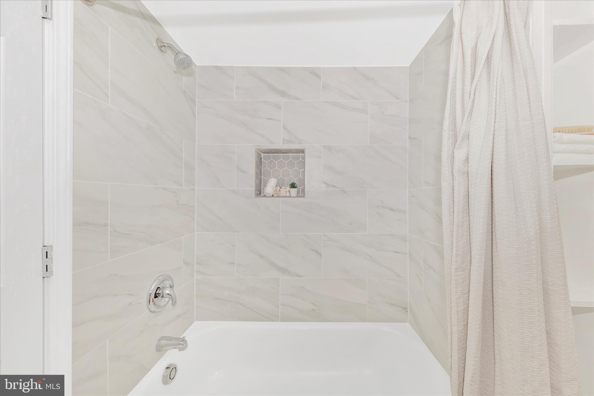 2802 Monument Road Myersville, MD 21773 - Photo 33 of 52 Hall Bath