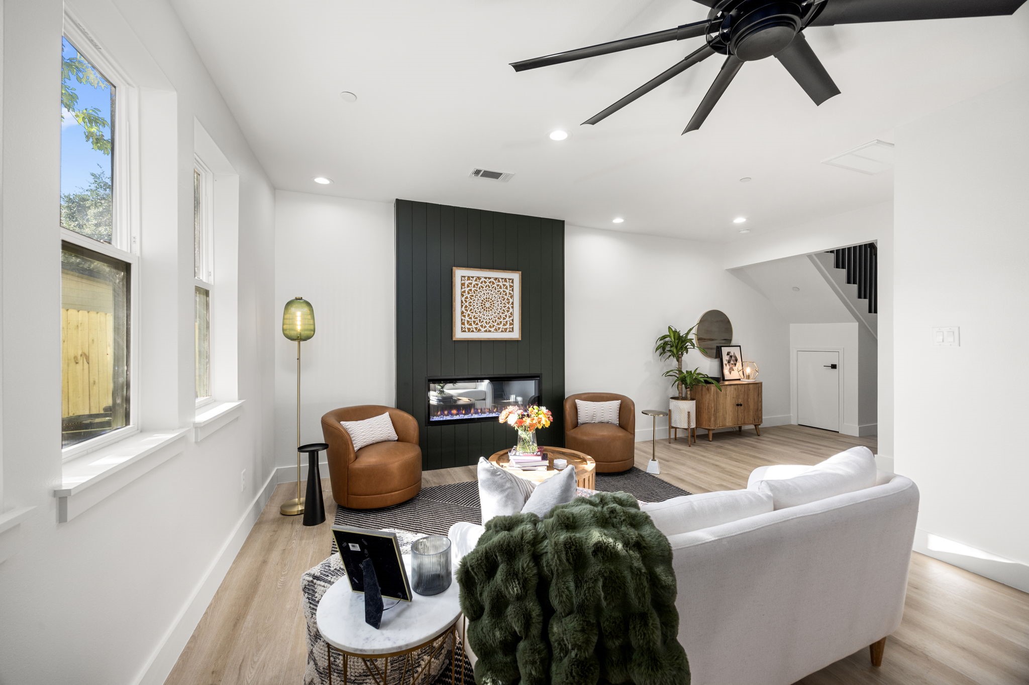 4611 Dewberry Street, Unit C Houston, TX 77021 - Photo 16 of 34 a living room with furniture and a window