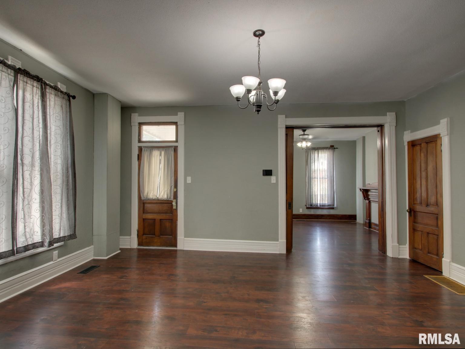 621 South 17th Street Quincy, IL 62301 - Photo 9 of 29