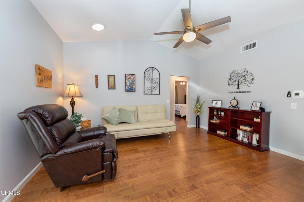 13768 Laurelhurst Road Moorpark, CA 93021 - Photo 11 of 23