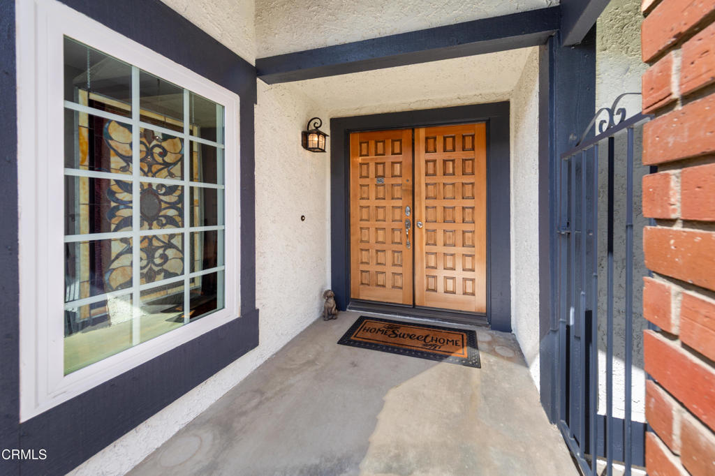 13768 Laurelhurst Road Moorpark, CA 93021 - Photo 3 of 23