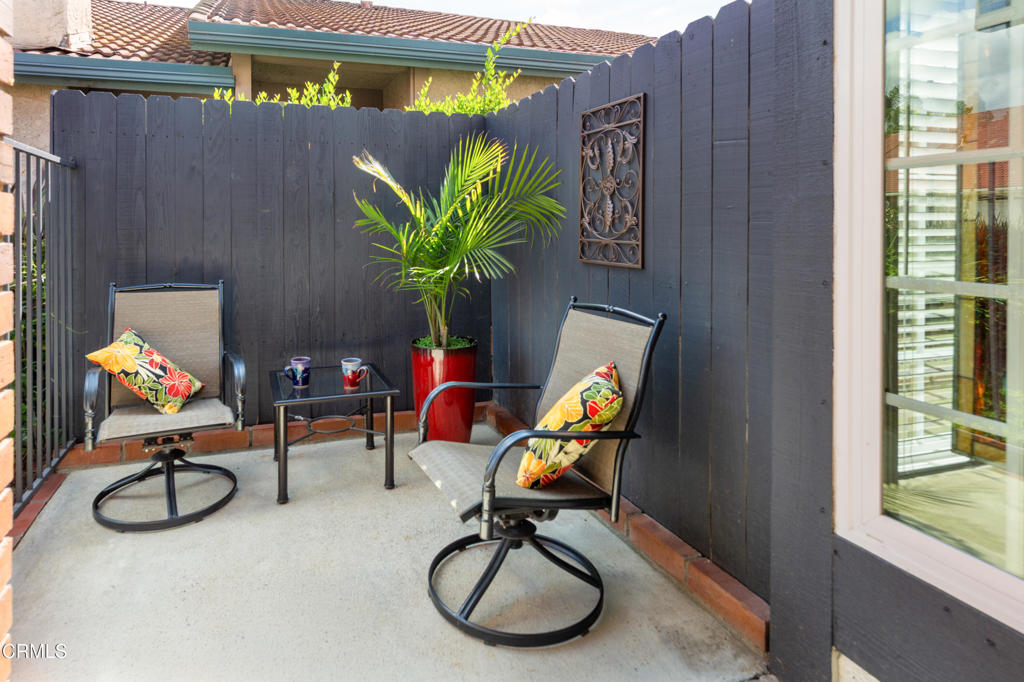 13768 Laurelhurst Road Moorpark, CA 93021 - Photo 4 of 23