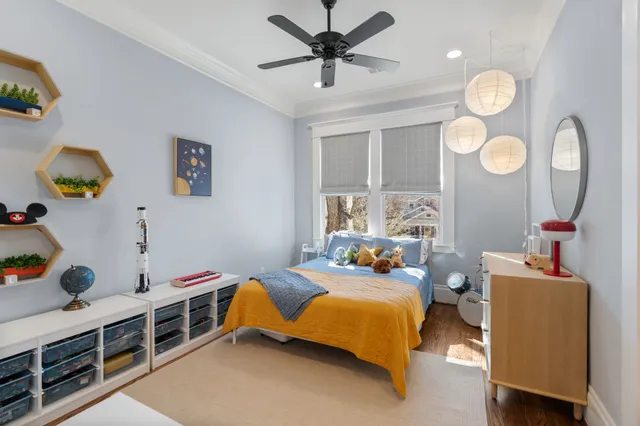 $1,699,000 | 425 Byrne Street, Houston, TX 77009