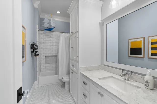 $1,699,000 | 425 Byrne Street, Houston, TX 77009