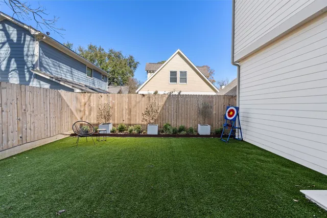 $1,699,000 | 425 Byrne Street, Houston, TX 77009