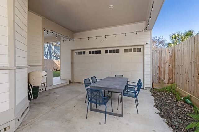 $1,699,000 | 425 Byrne Street, Houston, TX 77009