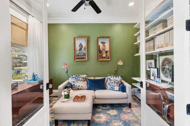 $1,699,000 | 425 Byrne Street, Houston, TX 77009