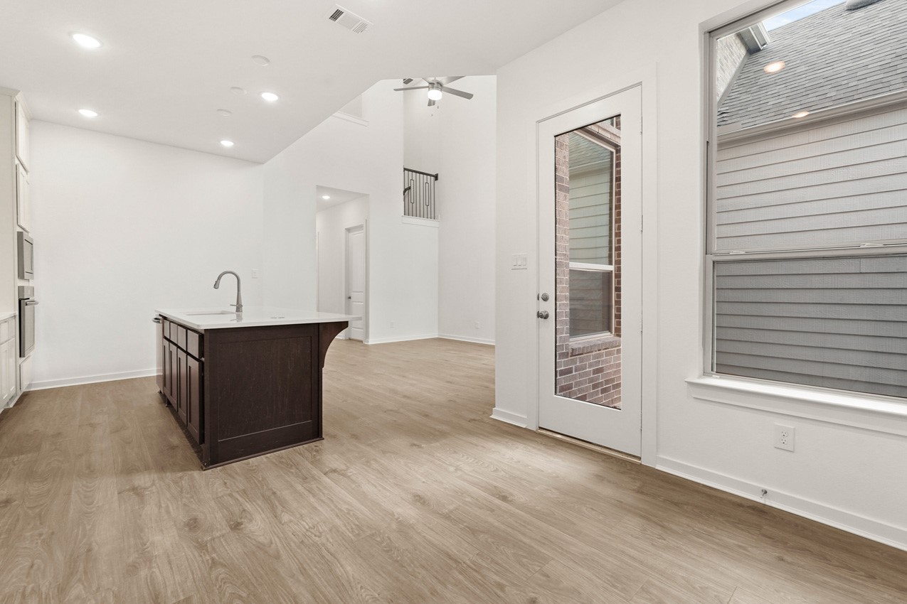 308 Fields Lane Montgomery, TX 77316 - Photo 16 of 25 Dining Room