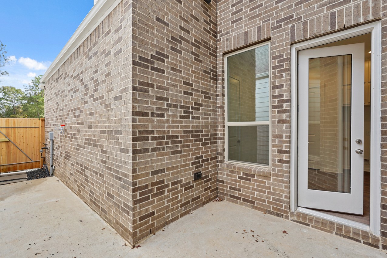 308 Fields Lane Montgomery, TX 77316 - Photo 21 of 25 Patio