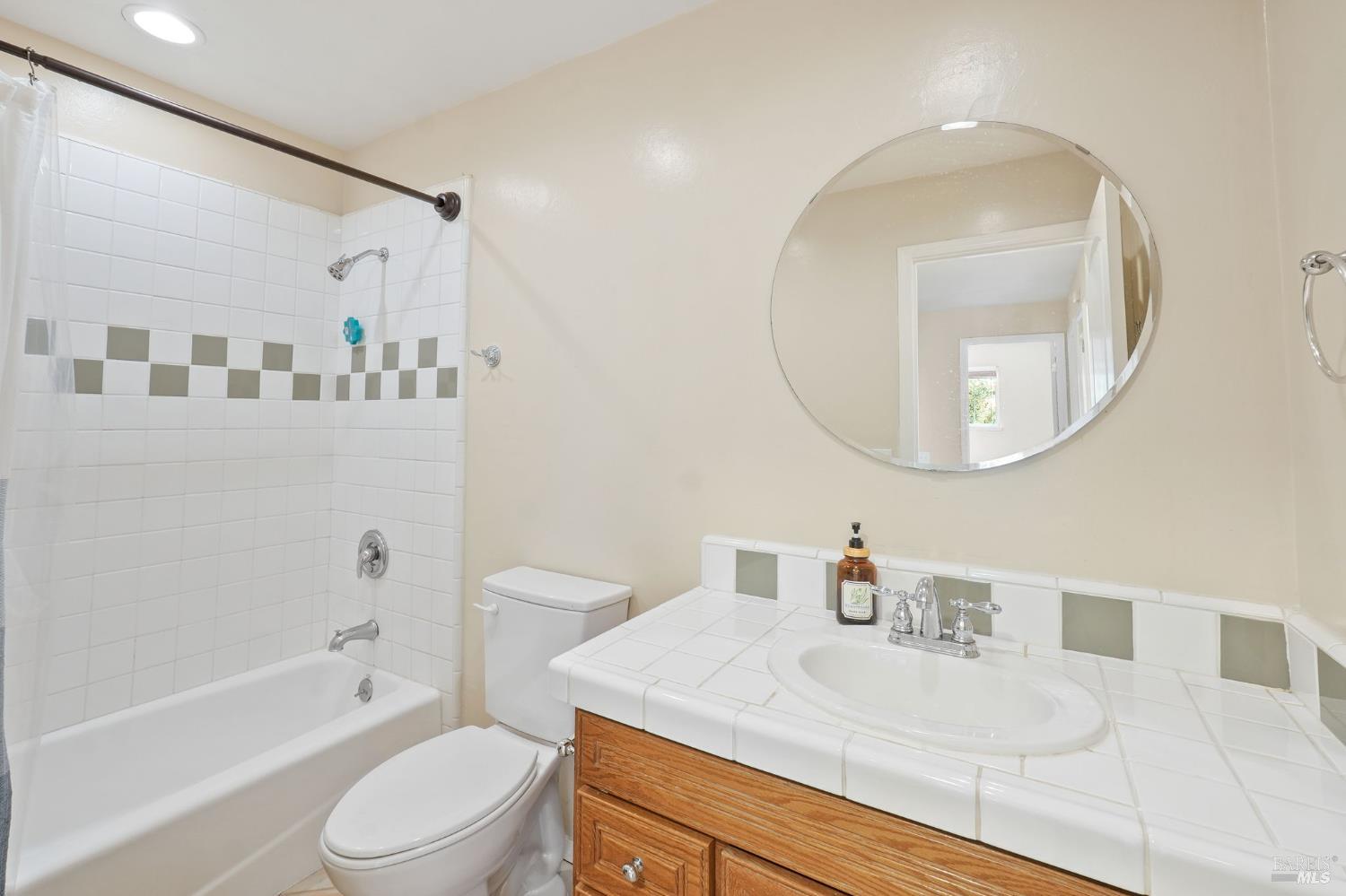 5260 San Luis Avenue Santa Rosa, CA 95409 - Photo 35 of 48