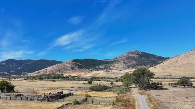 $16,400,000 | 1200 Lands Creek Road, Albion, ID 83311